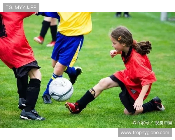帕利尼亚面对利物浦高节奏冲击的拦截表现解析