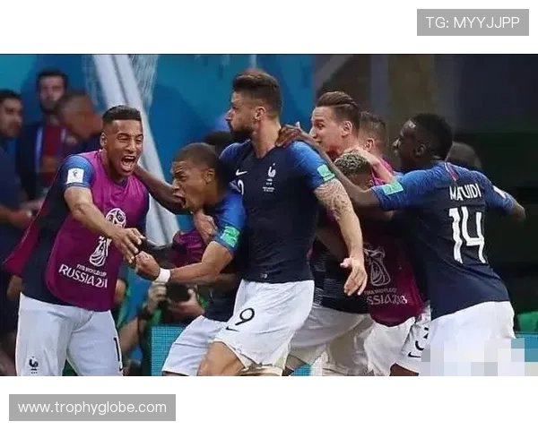 姆巴佩与内马尔:核心角色差异与球队老大之争 姆巴佩与内马尔:核心角色差异与球队老大之争