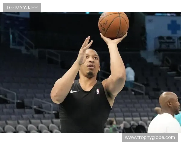 格兰特威廉姆斯利用外线强投和低位顶防主导球队战术变化